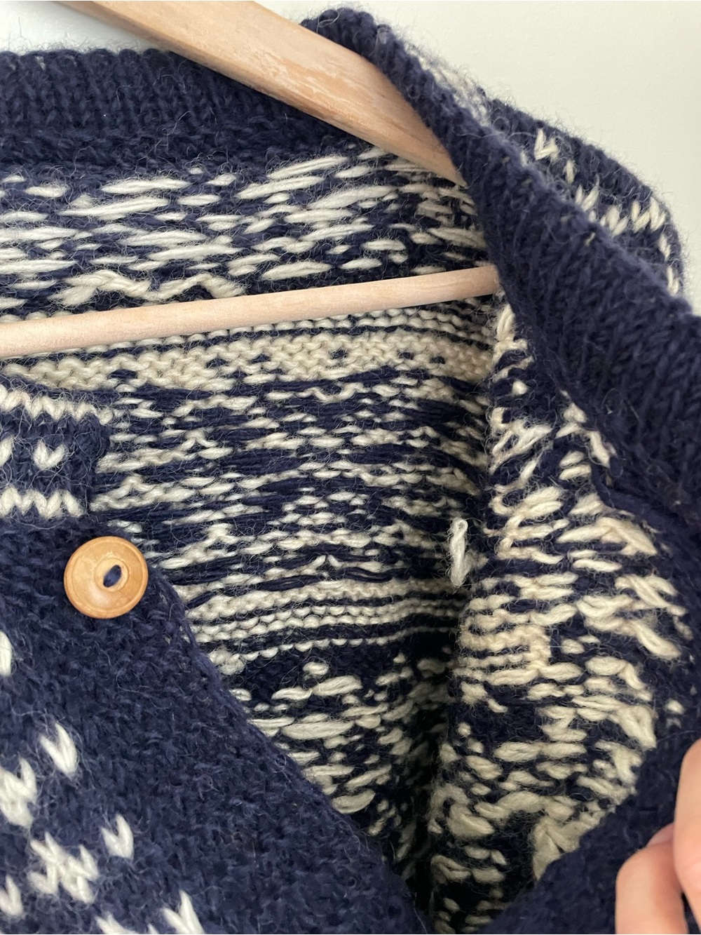 Vintage Hand Knit Nordic Style Wool Cardigan Mens XL Navy Blue Fair Isle Sweater - Picture 9 of 9